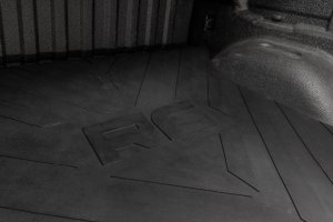 Chevrolet Colorado Bed Mat - Rough Country - RC Logo - '14-'22